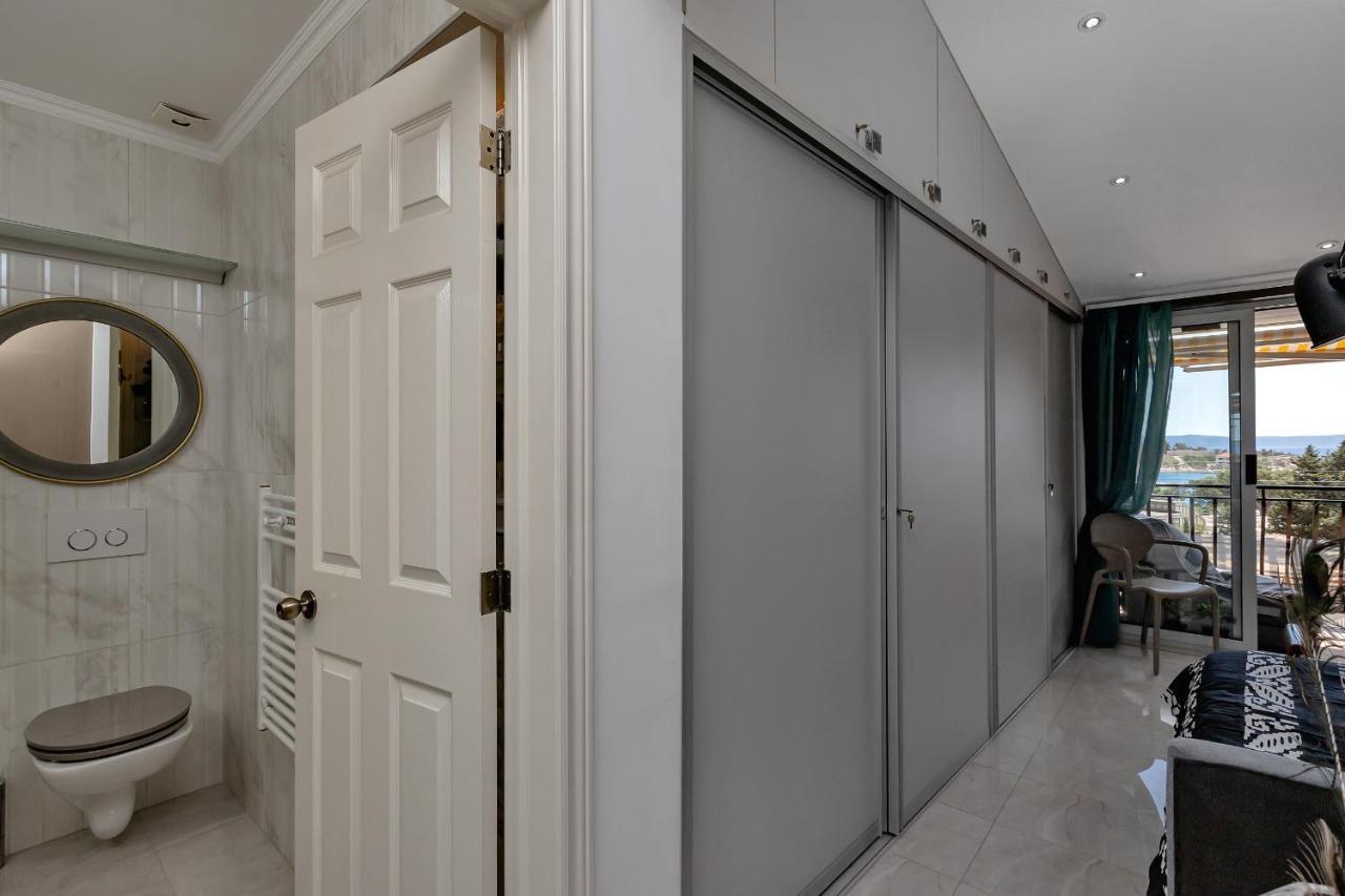 Apartments L & F Макарска Екстериор снимка